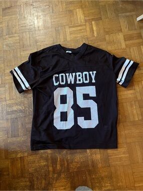 Ardene Dark Brown Jersey Tee with White 'COWBOY 85' Graphic